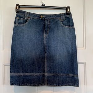 Liz Claiborne denim skit